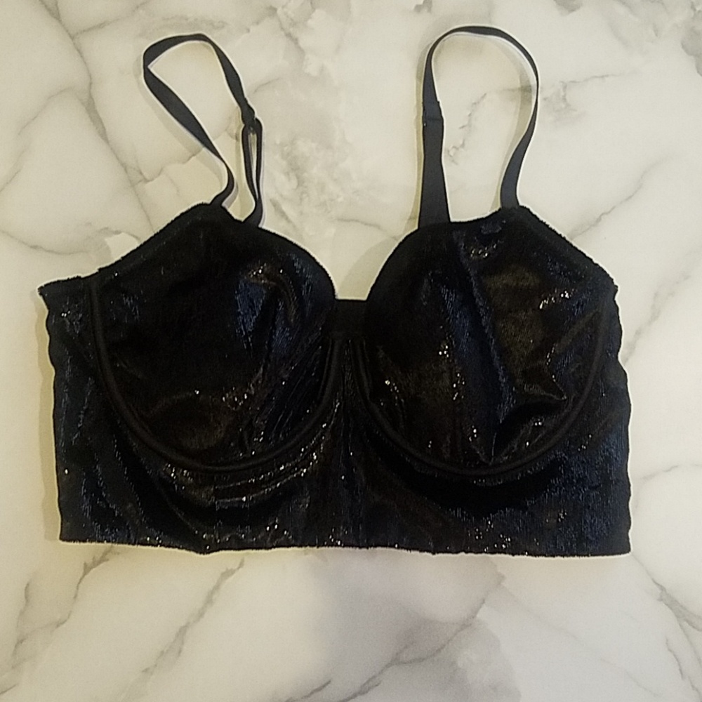 VICTORIAS SECRET BRA